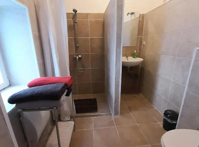 Townhouse For Fitters / Haus Fuer Monteure In *